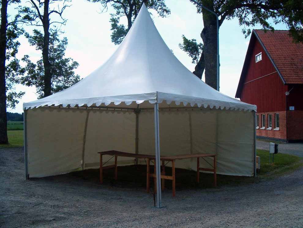 topptalt 5 big - Nässjö inredningar ville skapa en minnesvärd upplevelse för personalen i samband med sin nordiska koncernträff. Eventkraft fick i uppdrag att arrangera en heldag med aktiviteter, mat, dryck och underhållning.