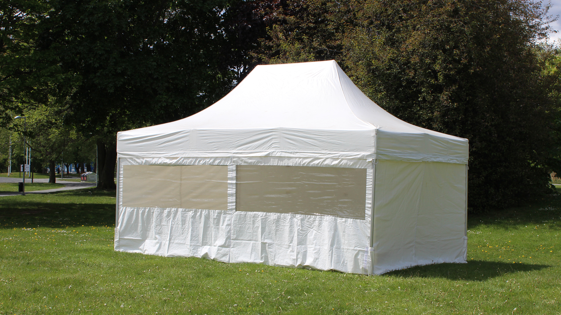 TÄLT POP-UP XP 8×6M - Ett snabbtält som klarar närmast permanent uppställning. Denna typ används på bl.a. skidorter, eventturnéer, uteserveringar mm. Speciellt lämplig storlek för att koppla ihop flera tält till ettt större. TÄLT POP-UP XP 8×6M - Bild 5