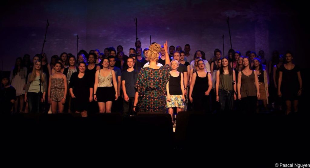 KÖRSLAG FÖR FÖRETAG - Vår populära workshop Körslag för företag är en rolig och fartfylld teambuildingaktivitet under kickoffen, konferensen eller firmafesten och den leder garanterar till många skratt. tyskland preview - Vår populära workshop Körslag för företag är en rolig och fartfylld teambuildingaktivitet under kickoffen, konferensen eller firmafesten och den leder garanterar till många skratt.