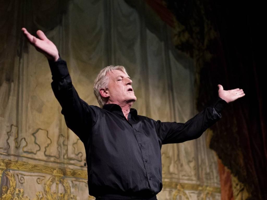 Komiker Bondkomik Ander Ruberg - Mer om Con Rytmo här: Con Rytmo – Eventkraft