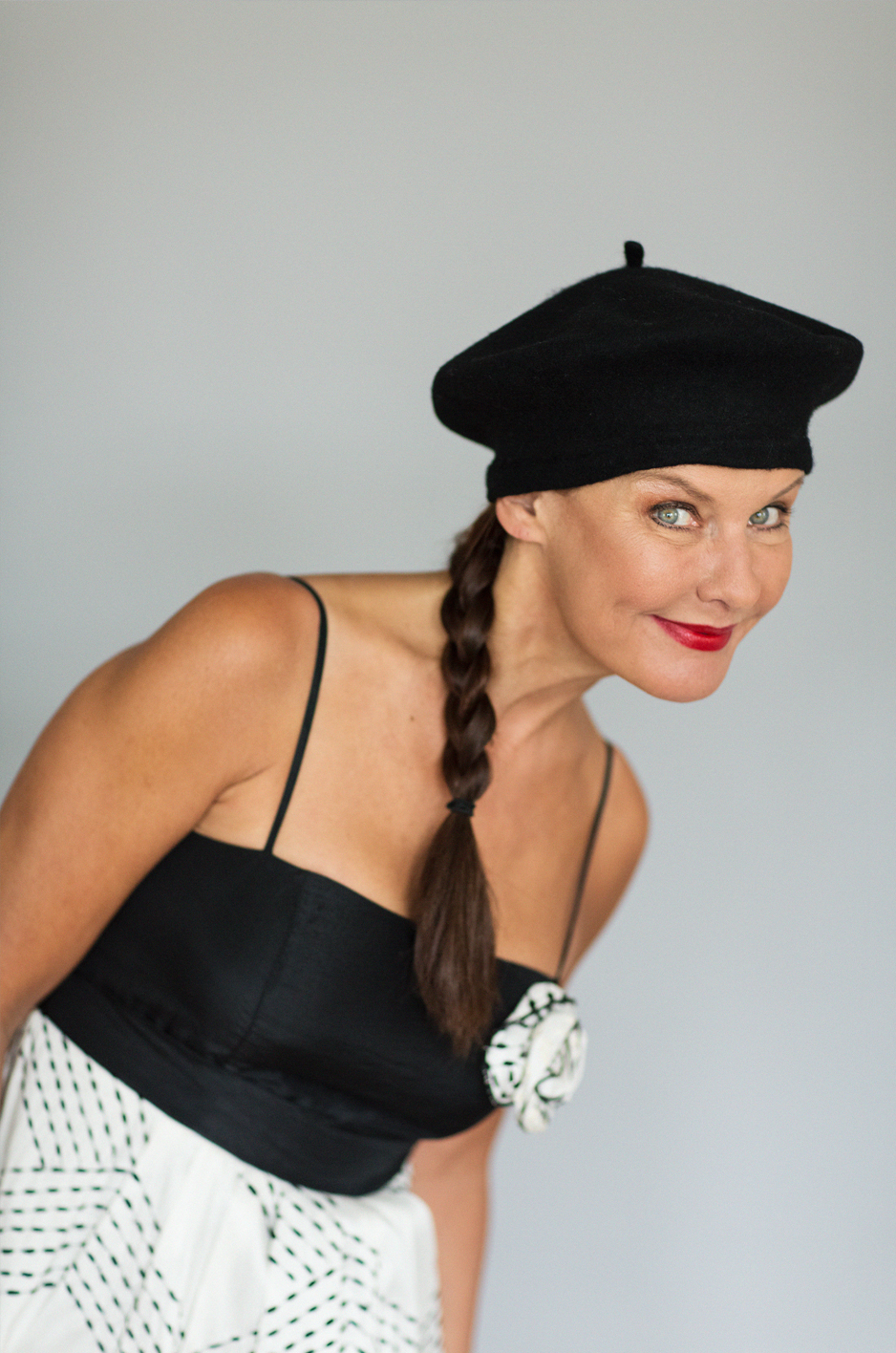 Stå upp komiker AnnaLena Bergelin - En erfaren och väletablerad Dj från Borås som upptäcktes under Dj Contest 2008 där han hamnade på en förstaplats. DJ Chris har sedan dess erövrat dansgolv både innanför och utanför Sveriges gränser. Han har spelat tillsammans med kända akter som Albin Myers, Dennis Koyu, John Dalbäck, John De Sohn med flera.