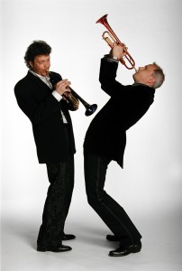 Triple Touch - Dessa herrar gör företagsuppdrag skräddarsydda för just dina behov – stora som små. Triple & Touch d.v.s. Göran Rudbo och Ken Wennerholm, har sedan 1983, via otaliga TV, radio och scenframträdanden etablerat sig i musik & underhållningsbranschen. T&T har blivit ett begrepp som står för kvalitativ musikalisk underhållning på hög nivå. Några exempel på hur deras konstellationer kan se ut: *T&T själva med pianist *T&T med fullt kompband *T&T med Storband alt. Symfoni orkester alt. blåsorkester alt. med kör, manlig, kvinnlig, blandad eller gospel. För att spetsa till sina framträdanden ytterligare samarbetar de ibland också med andra artister som tex Maria Lundqvist, Tomas von Brömsen, Gladys del Pilar, Louise Hoffsten, Claes Malmberg, La Gaylia m.fl. Så här säger Armatec om sin kväll med Triple & Touch: ”Ett stort tack till en härlig kväll. Vi har fått mycket beröm för ett lyckat arrangemang och proffsigt showande. Tack för all hjälp!” 