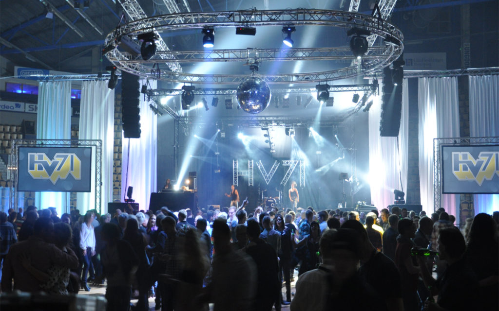 40 årsjubileum HV71 2 e1562073453105 - HV71 firar 40år som idrottsklubb och möter Linköping HC i en historisk utomhusmatch inför 19000 besökare.