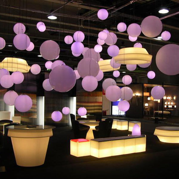 AWLED1 - En bolagsstämma, eller årsstämma som det också kallas, kan arrangeras i många olika miljöer. Hos Eventkraft hittar du allt du behöver för att skapa en bra inramning oavsett vilken lokal det gäller. Vi har effektiva hjälpmedel för att  förmedla ett tydligt budskap under stämman - så att man ser och hör på bästa sätt. Vi är vana att jobba i allt från idrottsarenor, mässhallar, konferenslokaler, aulor och fabrikslokaler i dessa sammanhang.