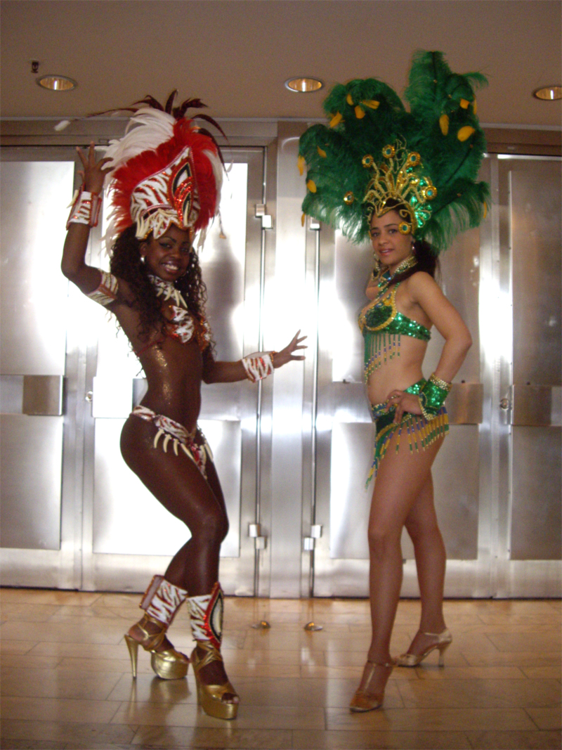 Event Gala Sambadansare Gas - Börja gärna med att läsa igenom vår prisguide över vad man bör tänka på när man bokar artister och underhållning. För att få en ungefärlig uppfattning om vad olika sorters underhållning kan kosta i samband med ett event så presenterar vi olika typer av underhållning nedan. Vi har även sammanställt en lite förenklad prisguide över de mest vanliga formerna av underhållning. Kika gärna på denna och hör av dig med önskemål om underhållning i en prisklass som du känner passar för ditt event!