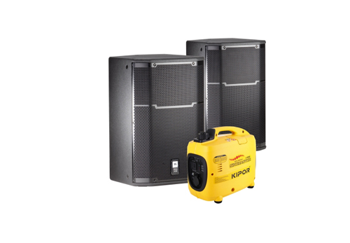 Studentflak ljudpaket - Boka marknadens bästa studentflak ljudpaket till ert fordon – Vi har kompletta lösningar med högtalare och elaggregat i alla storlekar för lastbilar, vagnar och liknande fordon. Hyr av oss! Ljudpaket Large till Studentflak hos Eventkraft AB