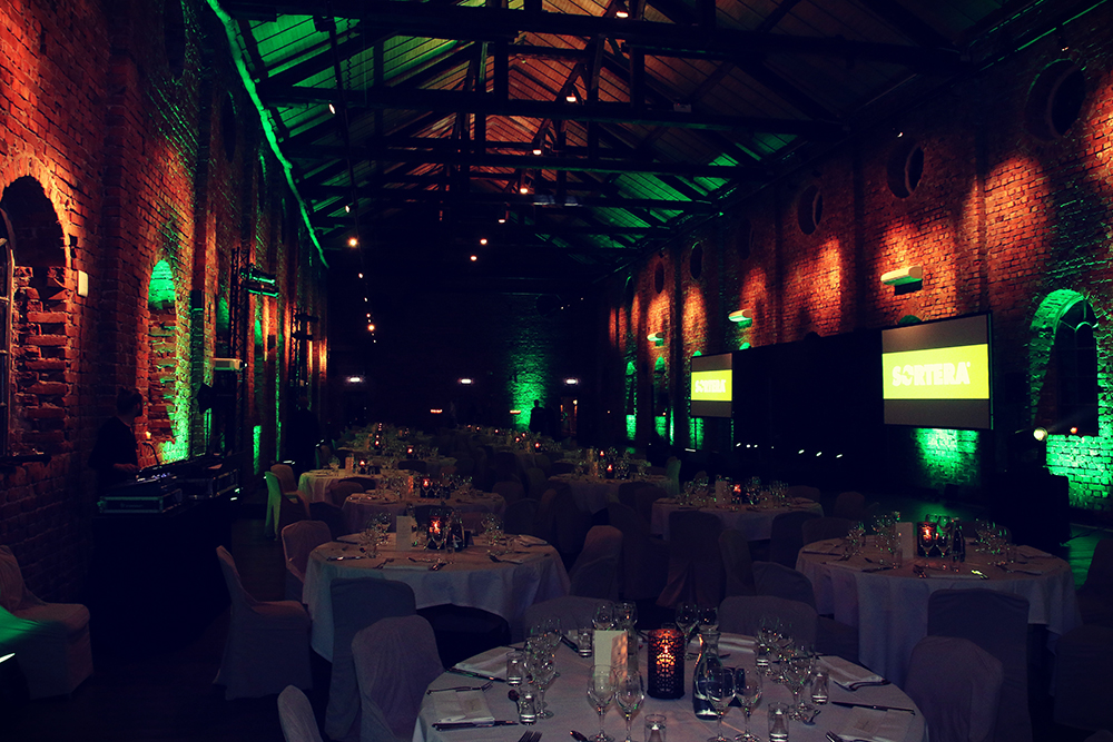 71 - Julfest med vintertema till ditt nästa event. Här ser du inspirerande bilder och hittar produkter att hyra