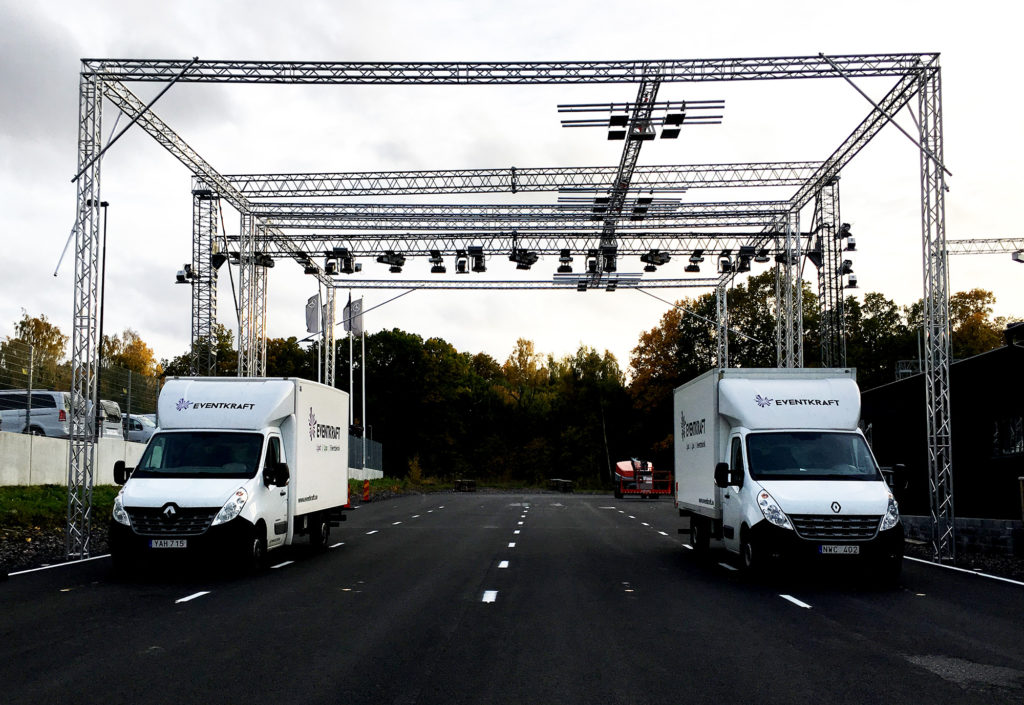 Kapsch trafik trossboxar - Kapsch TrafficCom är leverantör av intelligenta transportsystem (ITS) inom segmenten vägtullssystem, system för trafikhantering, säkerhet och trygghet m.m.