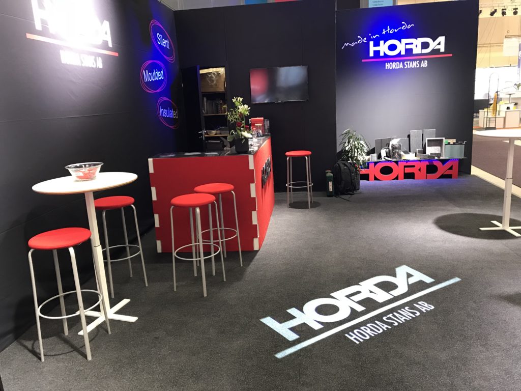 Gobo projicering HordaSTans ElmiaSubcontractor2017 - Vi levererar tekniska tjänster och utrustning till Subcontractormässan på Elmia i Jönköping