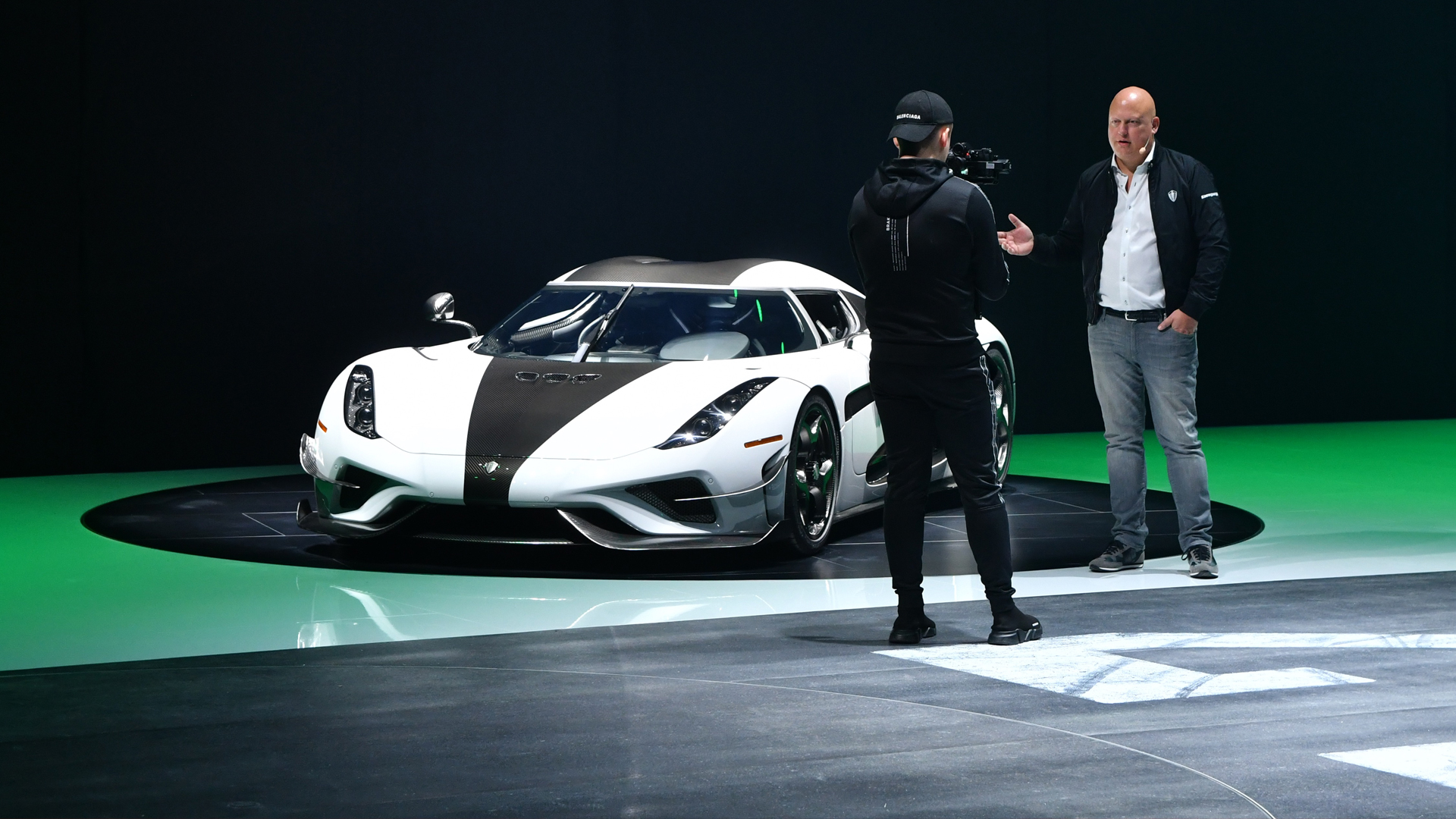 Koenigsegg 6 - Vi gillar nästan alla våra uppdrag, men några case har lagt sig lite varmare om hjärtat än andra. Vissa event sticker ut ur mängden och ibland har det lett oss in på nya sätt att tänka och jobba, som har utvecklat företaget till det bättre. Vissa uppdrag har varit exceptionellt unika för oss, kanske lite extra omfattande, komplicerade, utmanade, spännande eller bara väldigt roliga.