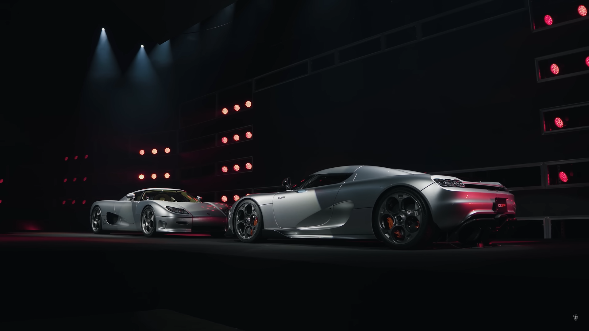 9 - Oavsett om du planerar en exklusiv produktlansering av en ny bilmodell eller en imponerande monter på ett bilexpo, ser vi till att varje detalj är optimerad för att framhäva din bils innovation, stil och prestanda. Med kreativ belysning som lyfter fram linjer och design, kraftfullt ljud som förstärker känslan av rörelse, och tekniska lösningar som imponerar, skapar vi en miljö som låter dina bilar ta centrum i rampljuset.