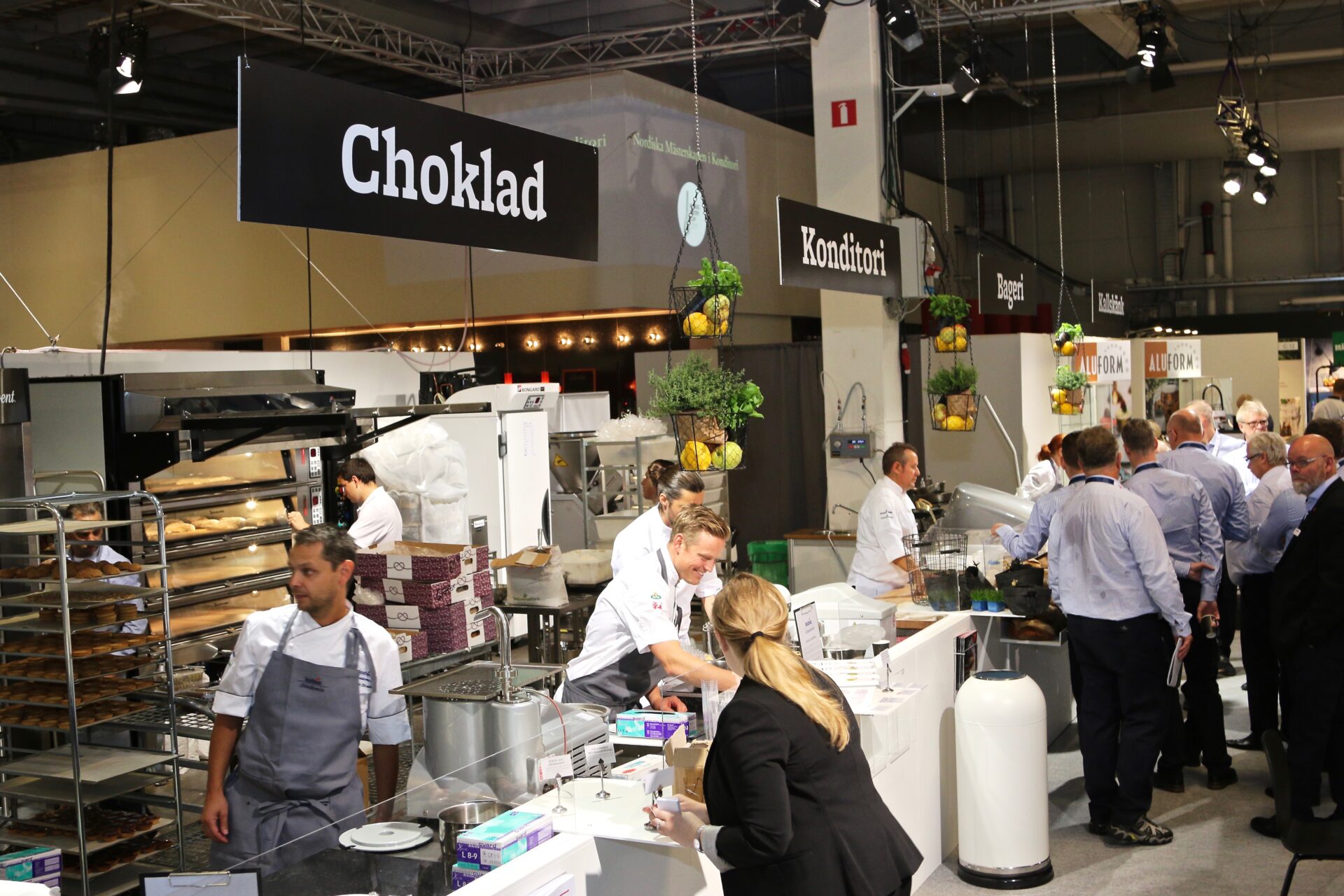 BAGERIMASSAN 2017 foto Johnny ME3DIA 1 av 11 1 - I vår hyrshop finns all typ av utrustning till din monter. Kontakta oss för att höra mer om hur vi kan hjälpa dig.