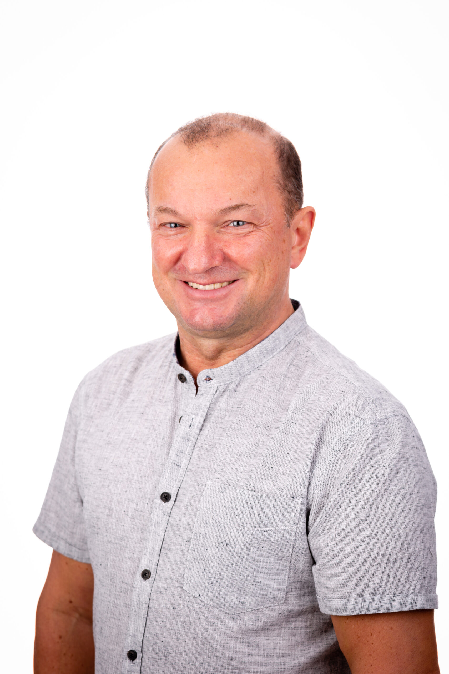 DJ Laszlo scaled - SuccéOrkestern är en grupp rutinerade musiker med energi, driv och flexibilitet kring att skapa ett så bra event som möjligt! SuccéOrkestern anpassar repertoar efter ert behov, de har tidigare annat gjort allt från 80-tals-tema till Movienight och musikquiz. För de mindre eventen kan de även anpassas till duo eller trio.