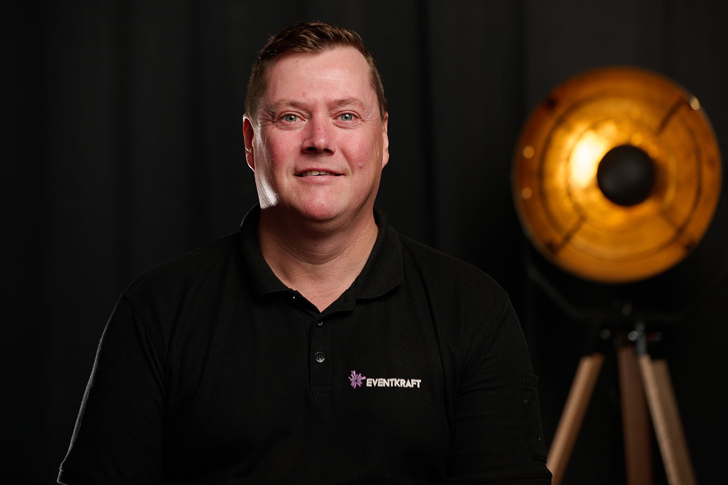 DSC 2693 eventkraft20230920 - Den tekniska utvecklingen inom solenergi och grön teknik har tagit stora steg den senaste tiden och Eventkraft fick nyligen förmånen att hjälpa flera utställare med monterteknik på mässan Elmia Solar.