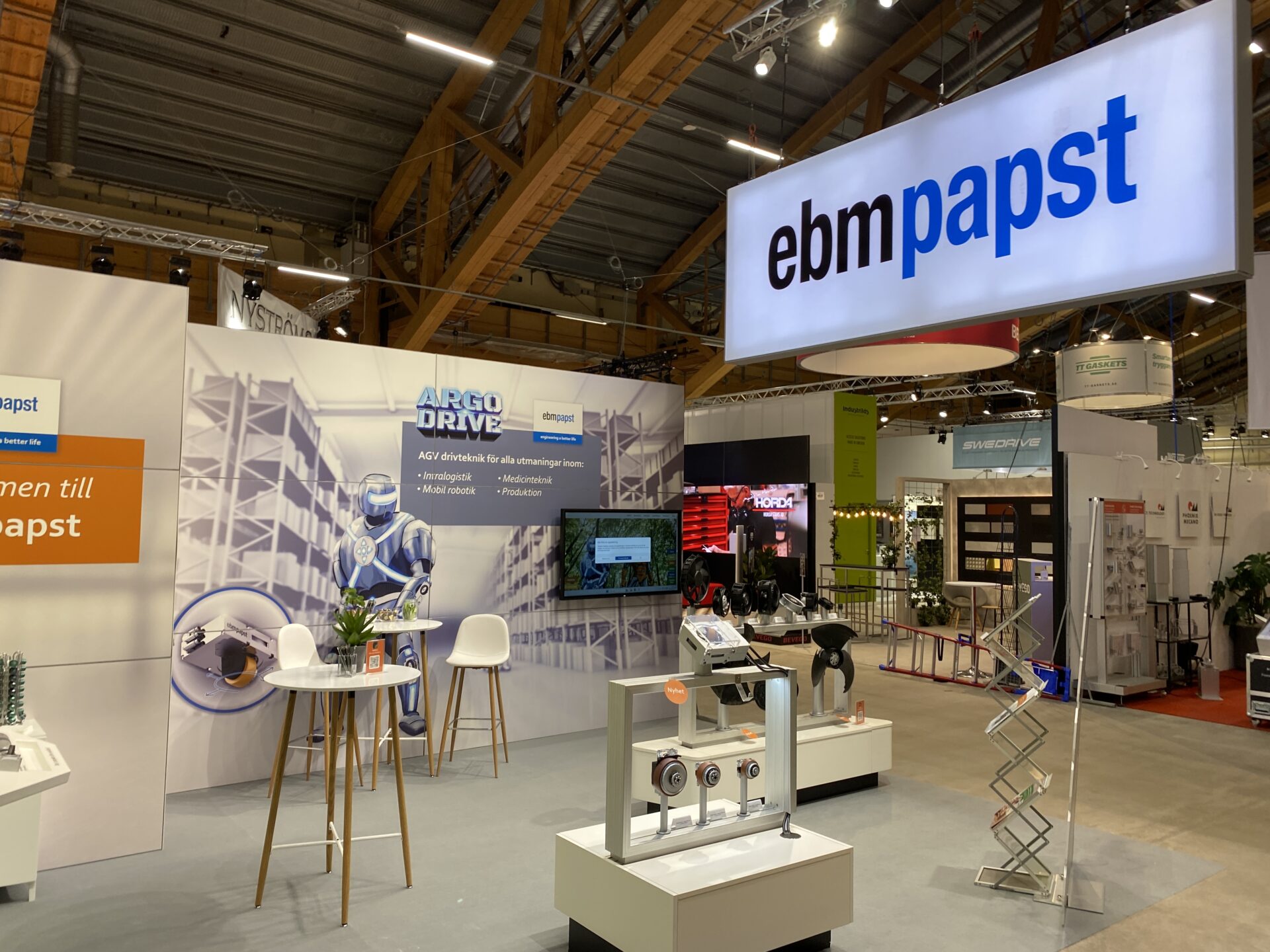 EBMPapst ljuslada beMatrix 3 1 - I vår hyrshop finns all typ av utrustning till din monter. Kontakta oss för att höra mer om hur vi kan hjälpa dig.