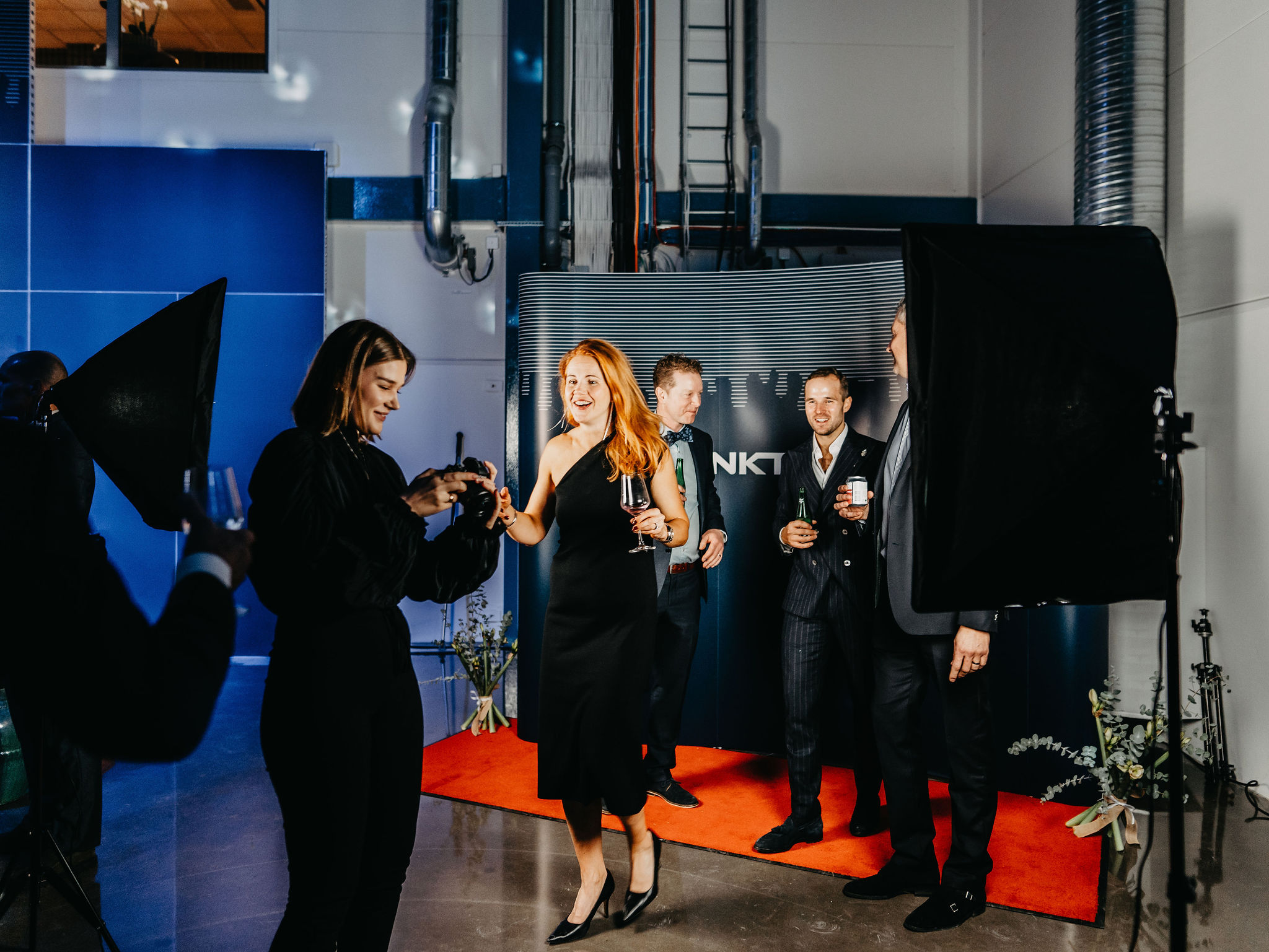 Eventkraft foretagsevent med Zinkteknik 11 - En bolagsstämma, eller årsstämma som det också kallas, kan arrangeras i många olika miljöer. Hos Eventkraft hittar du allt du behöver för att skapa en bra inramning oavsett vilken lokal det gäller. Vi har effektiva hjälpmedel för att  förmedla ett tydligt budskap under stämman - så att man ser och hör på bästa sätt. Vi är vana att jobba i allt från idrottsarenor, mässhallar, konferenslokaler, aulor och fabrikslokaler i dessa sammanhang.