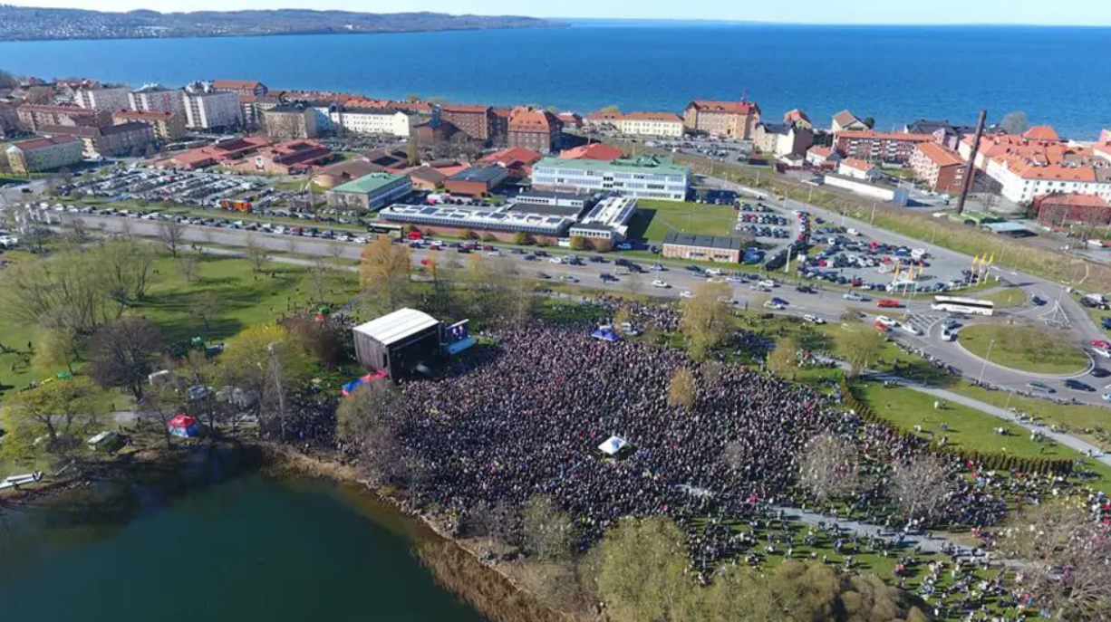 HV71 SM guld2017 Knektaparken - Fyra gånger har vi (hittills) fått äran att hjälpa till med scen, ljud, ljus, bild och annan inramning när Jönköpings hockey-hjältar har hyllats för sina framgångar på isen.