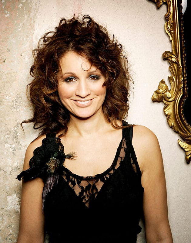 JenniferBrown stor scaled 1 - Louisiana Avenue är Sveriges nya glädjeorkester och en fenomenal live-sensation som alla talar om just nu. Något helt nytt är i rullning. Parollen stavas ”Allt svänger & alla ska med”.