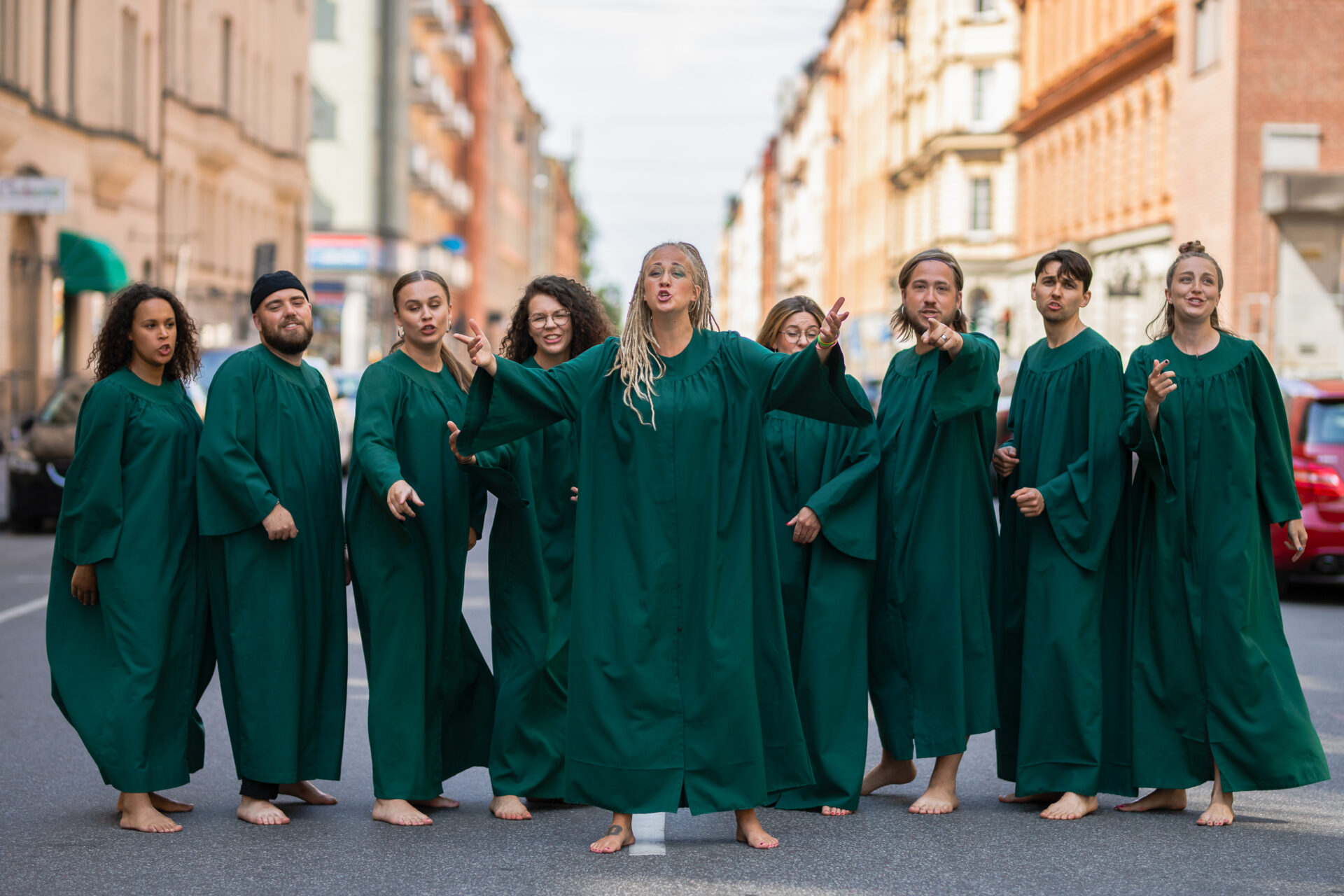 KÖRSLAG FÖR FÖRETAG - Vår populära workshop Körslag för företag är en rolig och fartfylld teambuildingaktivitet under kickoffen, konferensen eller firmafesten och den leder garanterar till många skratt. Korslag - Vår populära workshop Körslag för företag är en rolig och fartfylld teambuildingaktivitet under kickoffen, konferensen eller firmafesten och den leder garanterar till många skratt.