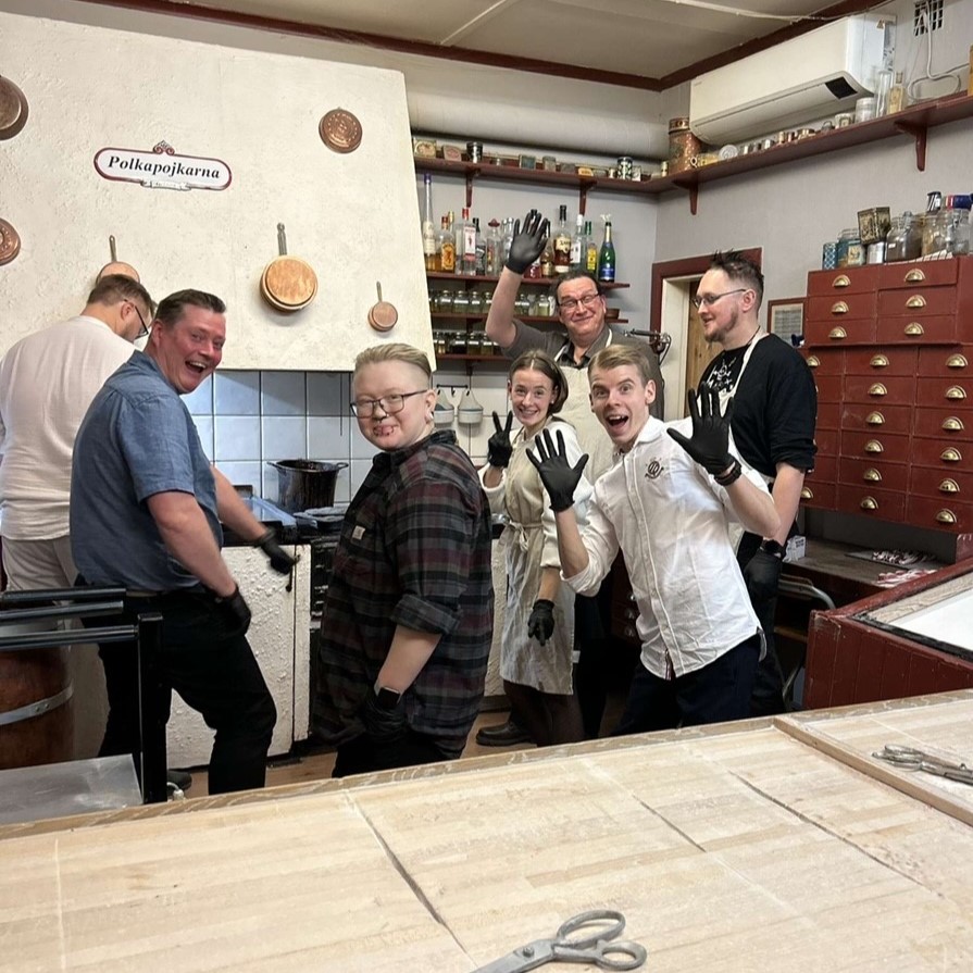 baka polkagrisar i gränna