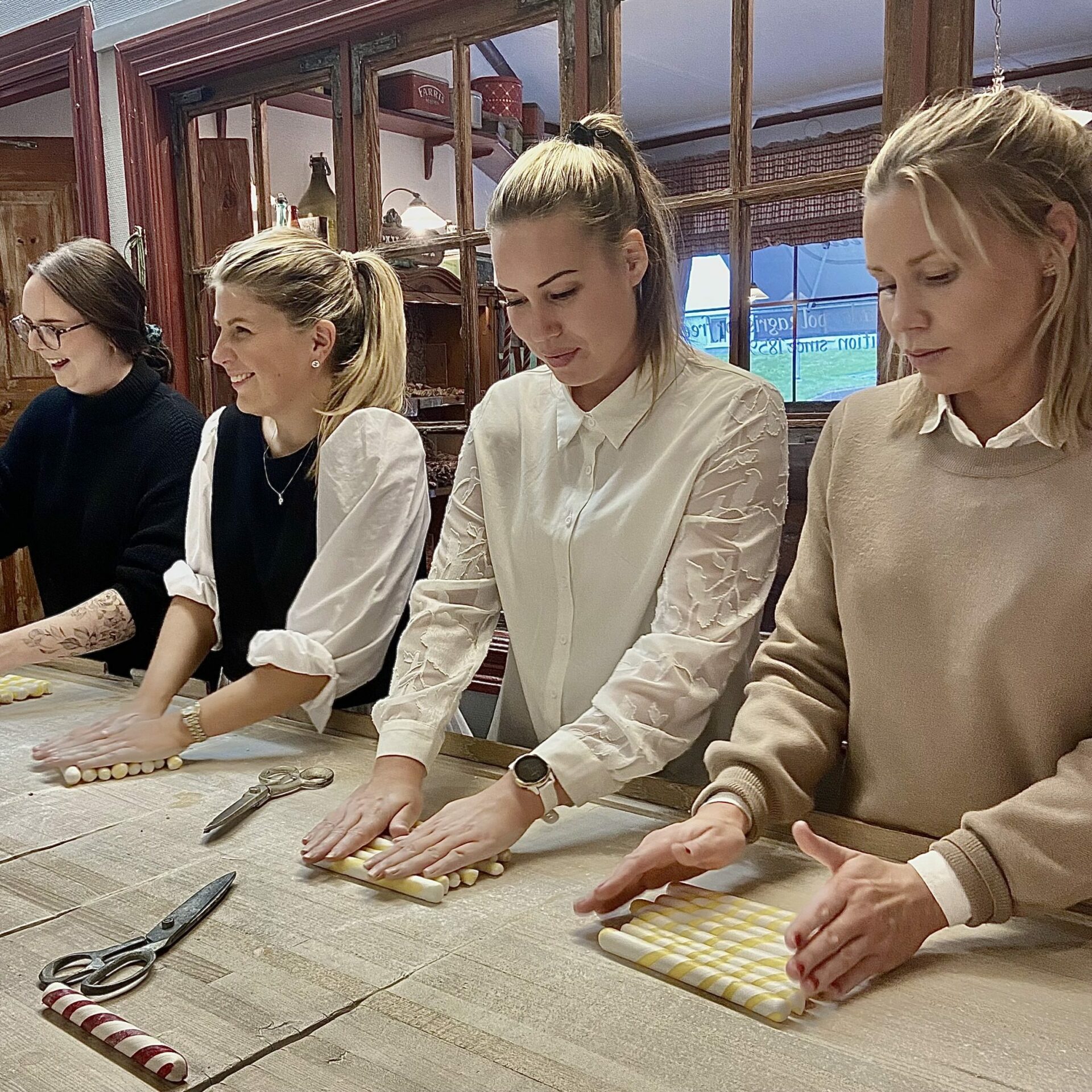 baka polkagrisar i gränna