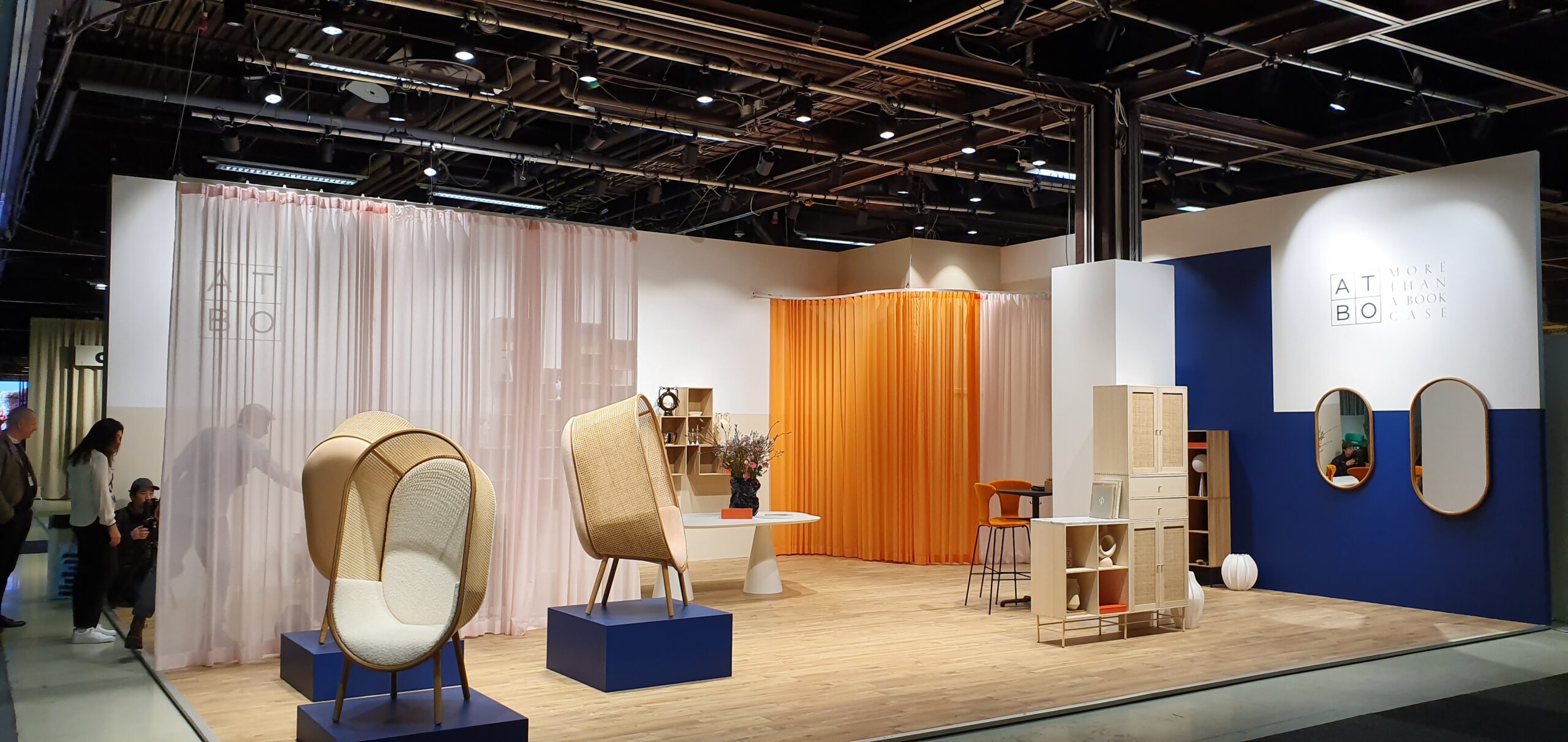 img monter 5e39f9b83448a Atbo Alfons scaled - Du hittar prisinformation för Möbelmässan Göteborg 2025 här