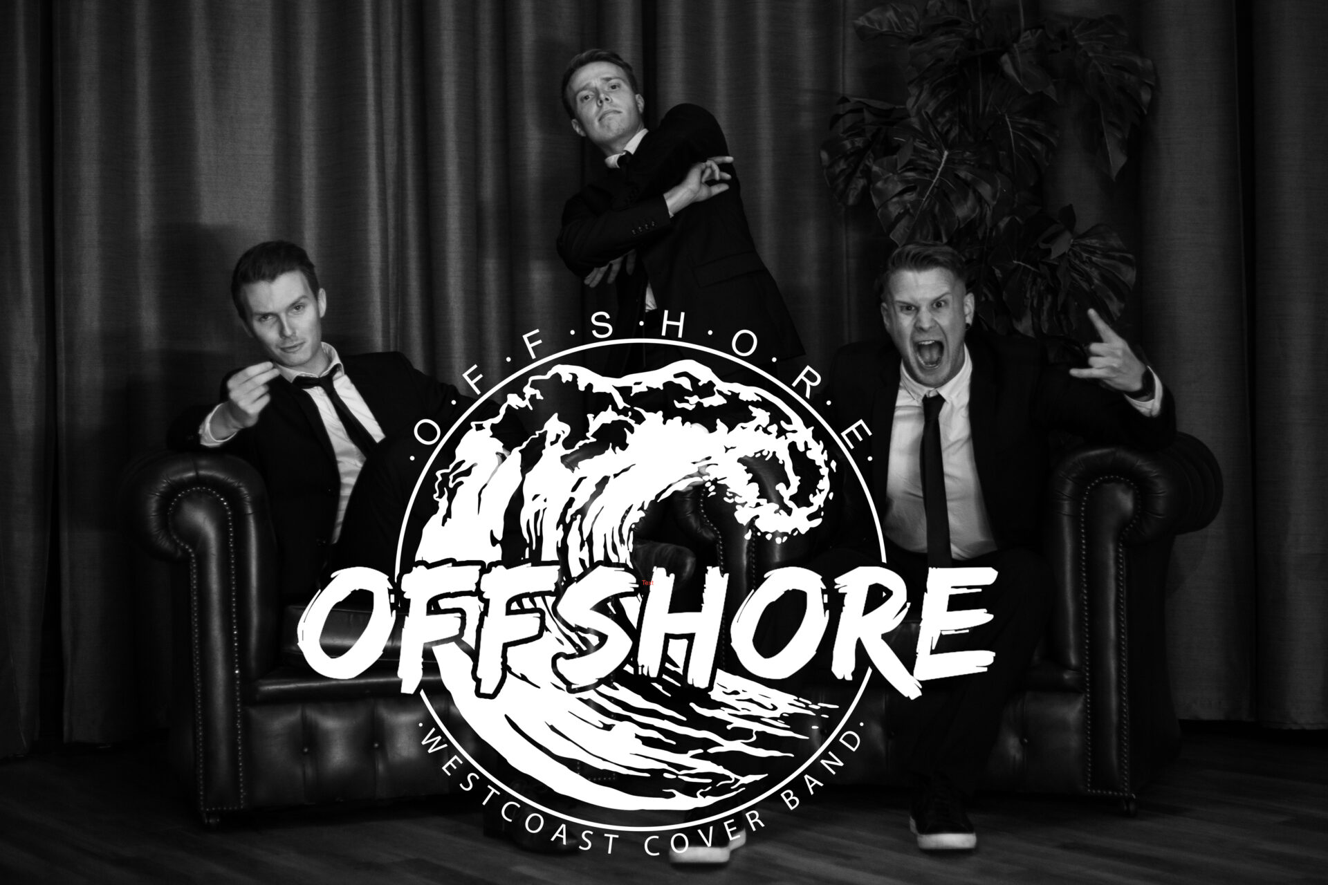 Offshore coverband - Upptäck Offshore - ditt ultimata partyband från Varberg! Med gott om erfarenhet i bagaget, har de skapat minnesvärda stunder på diverse evenemang såsom företagsevent, konferenser, bröllop, och mer. Offshores repertoar är en perfekt blandning av de senaste hitsen och tidlösa klassiker som garanterar dans och allsång. Offshore coverband